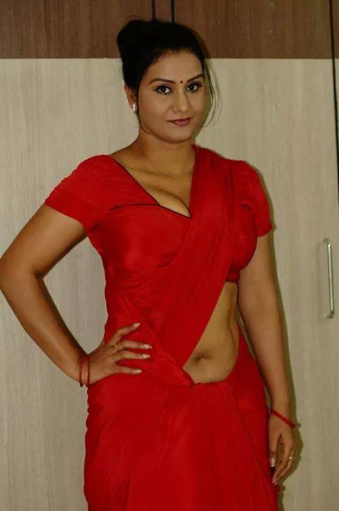 Indian Mallu Aunty Hot Pose Wearing Red Saree and Showing Navel -3